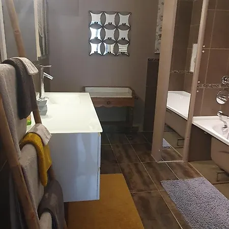 Tres Belle Maison Chaleureuse Au Coeur De