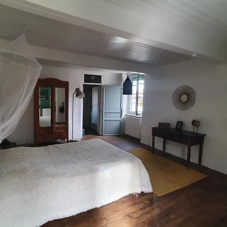 Tres Belle Maison Chaleureuse Au Coeur De Mirepoix *